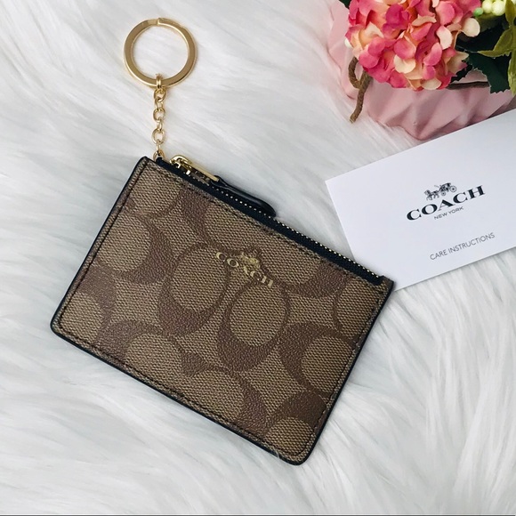 Coach Handbags - 👜‼️HOT SALES‼️🌺MINI SKINNY ID CASE 4 1/4"
